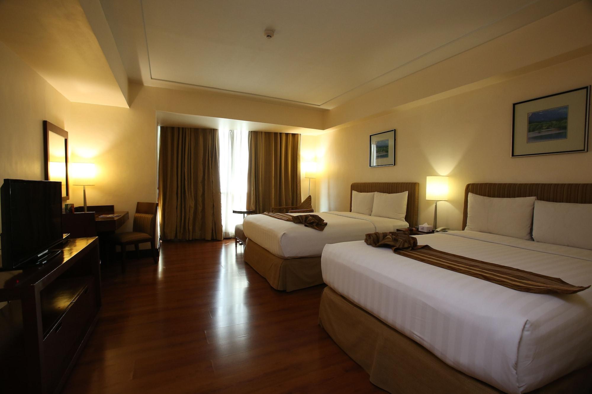 Crown Regency Hotel & Towers Cebu Esterno foto